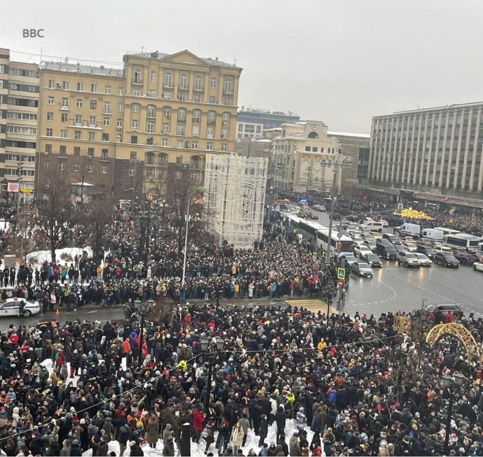 Митинг на манежной