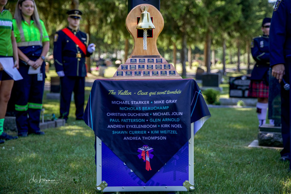 BellParamedic's tweet photo. A message those ALL who took a leadership role when #ParamedicMemorialBell reached your local area during 2020 

Please PM if you DID NOT receive an email on Jan 22 from Trevor Lee
https://t.co/8d6CFtF08z
@BruceKrauter @DCpeterkelly @LambtonEMS @Livehealthfw @RandyMellow @MRuest1 https://t.co/J6kj1teTwN