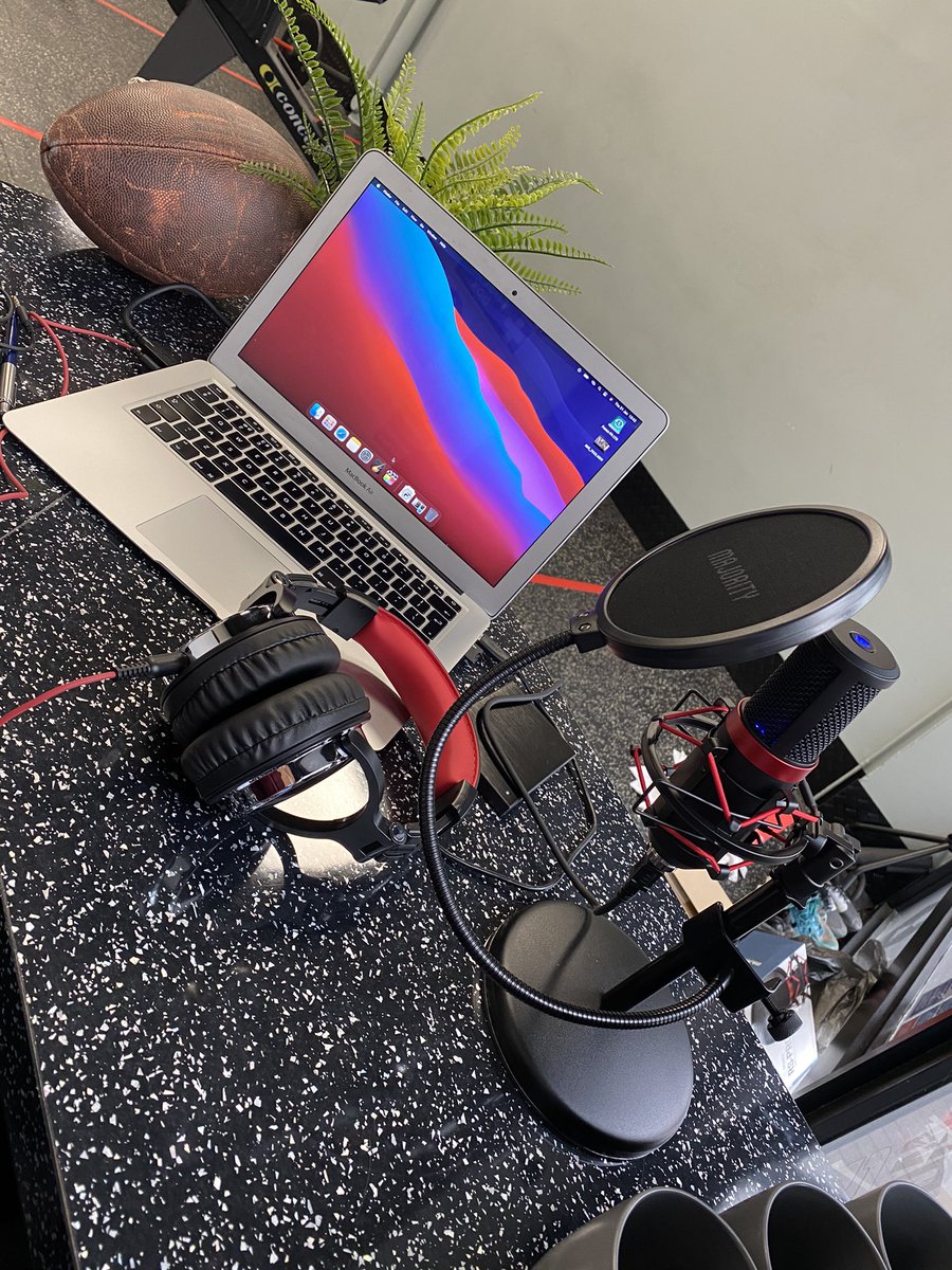 FocuzFitUK's tweet photo. @WarriorzCoach Podcast dropping soon... https://t.co/wUHzOMiSoc