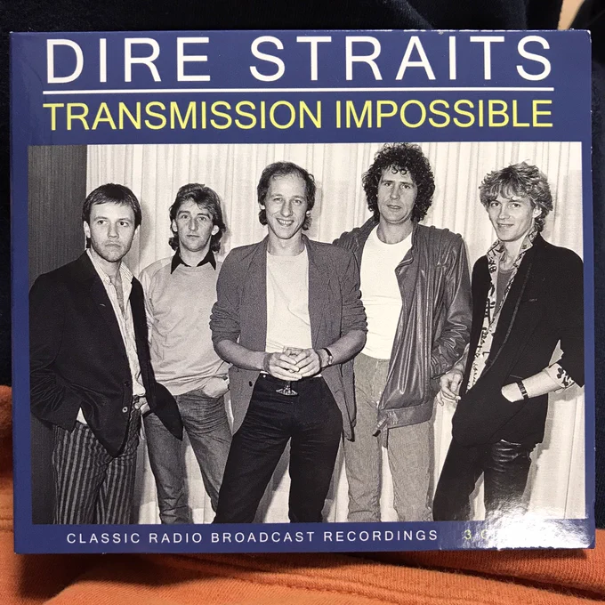 やや久しぶりにCD買ったー
DIRE STRAITSの3枚組ライブと
FLEETWOOD MACの6枚組ライブと
THE CLASHの4枚組ライブ。
全部ちょっと懐かしいやつ。
最近、殊の外ライブ好きに。 