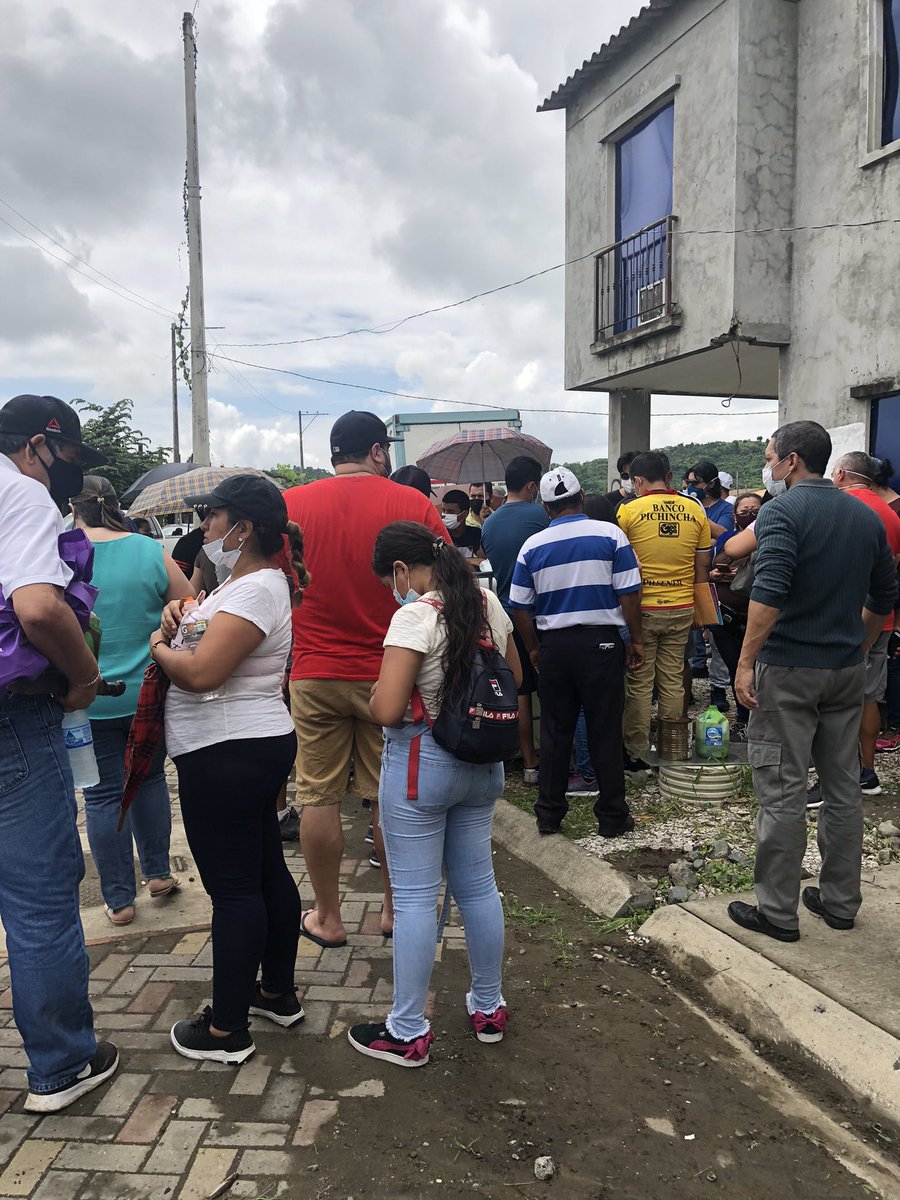 roslucja's tweet photo. Estafados caso Terrabienes ya 10 años en la lucha ni terreno ni casa por los #OrtegaTrujillo  queremos justicia @teleamazonasec @luisantonio_r @ecuavisa @eluniversocom @JosueSanchezEc https://t.co/wClwkV3ovR