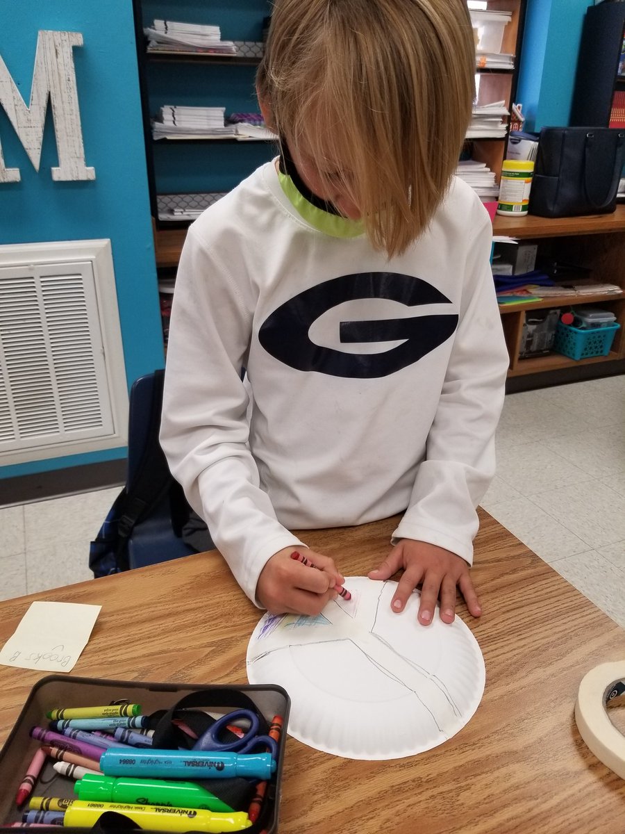 EP Media Center tweet media