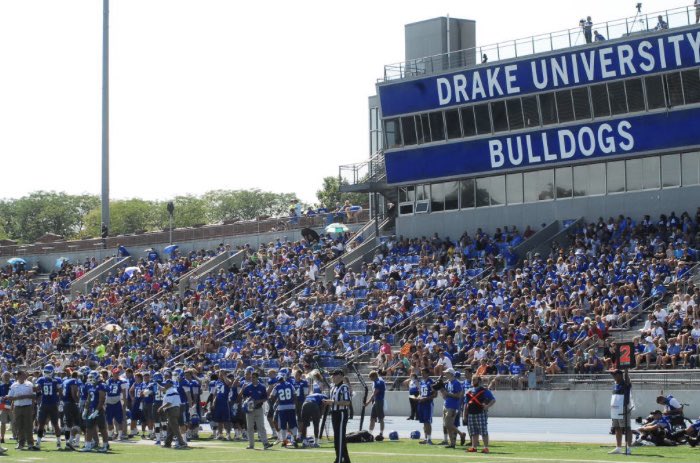 TimmisJoe's tweet photo. Excited to receive my first division 1 offer from Drake!! Thank you @CoachBloss @McclanathanOL for the opportunity. Go Bulldogs!!! https://t.co/8lJ3KTSIkv