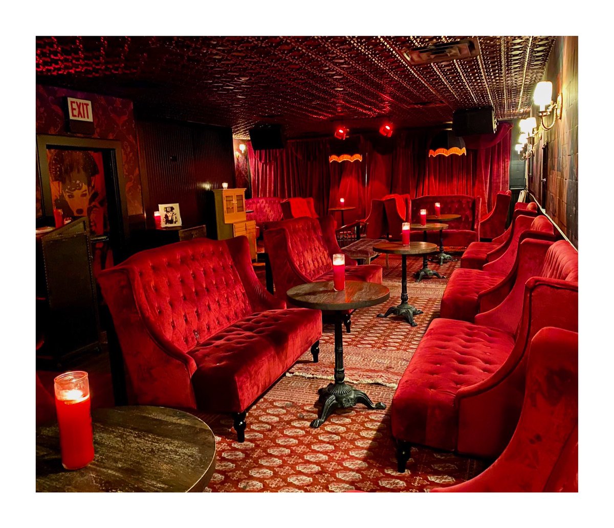 Chicago, we’re back baby!!! We cannot wait to see your sexy faces tonight 🔥 Who’s coming?!
Pro tip: reservations are booking up FAST... You will definitely want to book next week/weekend’s reservations like now... And probably the next weekend’s, too. And so on... Like, hurry.