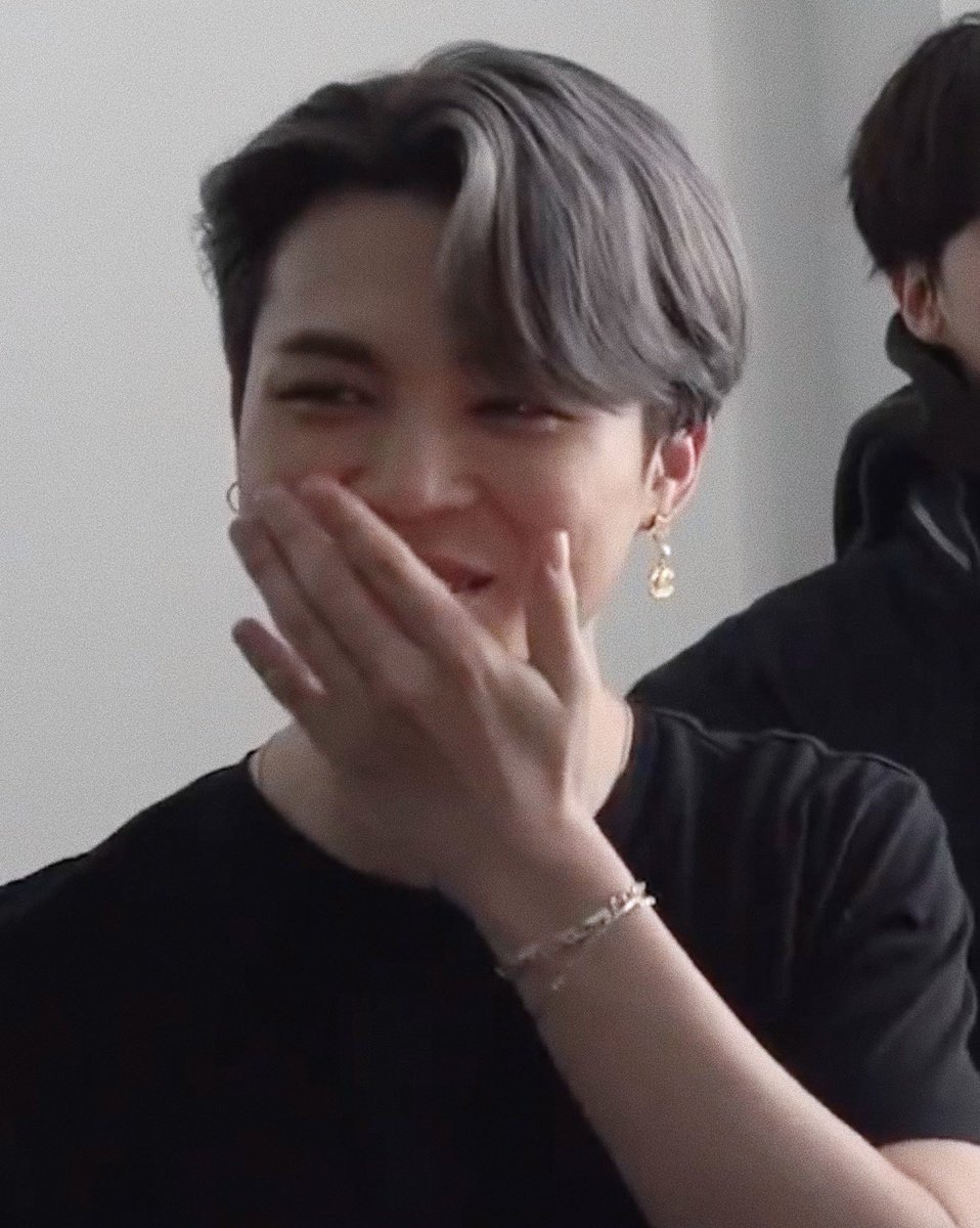 jjimvely's tweet photo. 🖤🖤🖤

#JIMIN @BTS_twt https://t.co/DPnWGyfMtQ