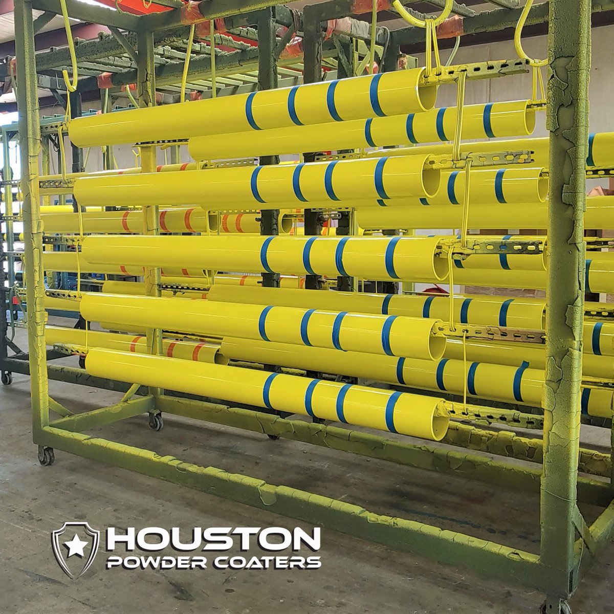 HoustonCoaters's tweet photo. IT’S A ROUGH WORLD OUT THERE… Especially if you are a traffic/parking bollard!

#HoustonPowderCoaters #HoustonPowderCoating #PowderCoatingHouston #PowderCoatHouston #TexasPowderCoaters #TexasPowderCoating #Bollards #Bollard #SafetyBollards #TrafficBollard #TrafficBollard https://t.co/gDreuxoK2h