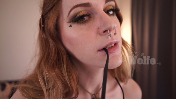 SFW twitter what up https://t.co/w6qZx6Hc7O