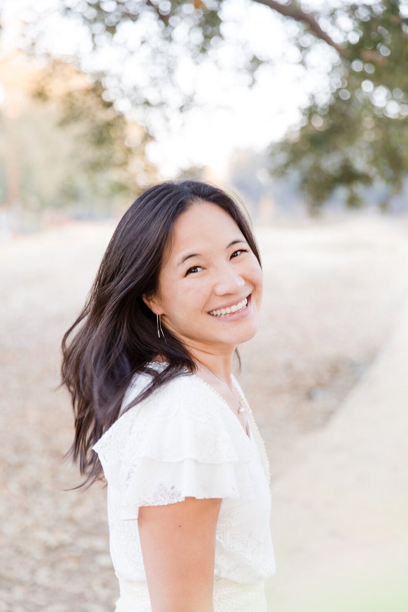 JOANNA HO is author of the heart-stirring EYES THAT KISS IN THE CORNERS and—Wait, we have breaking news to update you on, this just in: she is now the NEW YORK TIMES BESTSELLING AUTHOR of Eyes that Kiss in the Corners!  CONGRAATS  @JoannaHoWrites!  #Kweli21VIRTUAL
