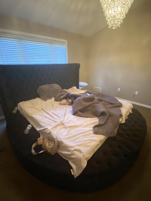 Watch Brianna Rose's leaked NSFW photo on TwXstars