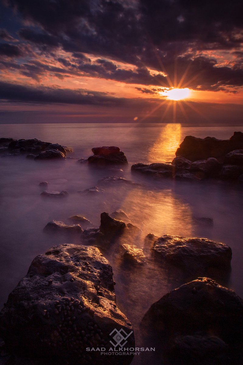 شواطئ #عسير وقت #الغروب #photography #الايام_بالشتاء_بالنسبه_لك #غروب_الشمس <a href="/VisitSaudiAR/">روح السعودية</a>