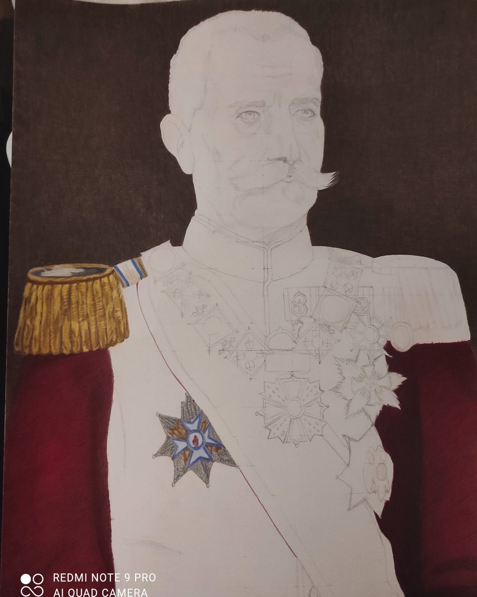 Progress 😊...
New one started... 
#art #artist #drawing #portrait #portraitdrawing #realisticdrawings #realism #artlovers  #artgallery #artshare #drawinggood #dailyarts #artsouls #worldofartists #pencils #sketches #sketchbook #pencilart  #charcoal #polychromos #fabercastell