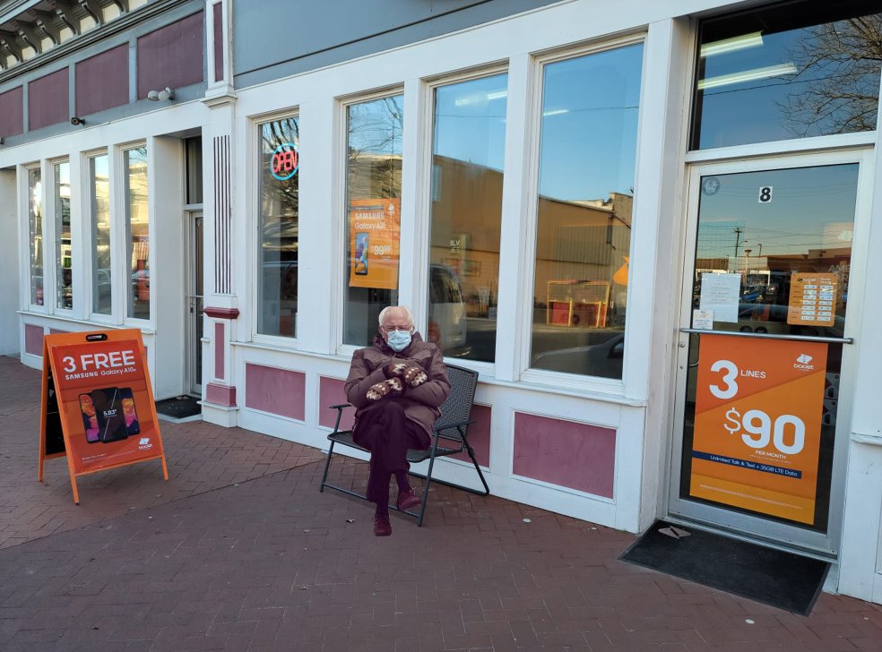 Philip Finlaw (@pfinlaw) on Twitter photo Konnections would like to remind you that only ten customers are allowed in our store to get our AMAZING DEALS at one time. Outdoor seating available while you wait. 😉 <a href="/VIPwireless/">VIP Wireless</a> <a href="/BoostHustle/">Your Favorite Boost Rep</a> <a href="/boostmobile/">Boost Mobile</a> Konnections would like to remind you that only ten customers are allowed in our store to get our AMAZING DEALS at one time. Outdoor seating available while you wait. 😉 <a href="/VIPwireless/">VIP Wireless</a> <a href="/BoostHustle/">Your Favorite Boost Rep</a> <a href="/boostmobile/">Boost Mobile</a>