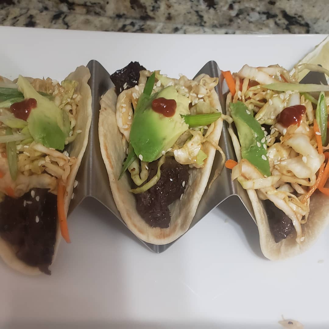 spizzammo's tweet photo. Beef heart #tacos with gochujang slaw on homemade tortillas. #offal #offalgood https://t.co/MBnjQogDPV