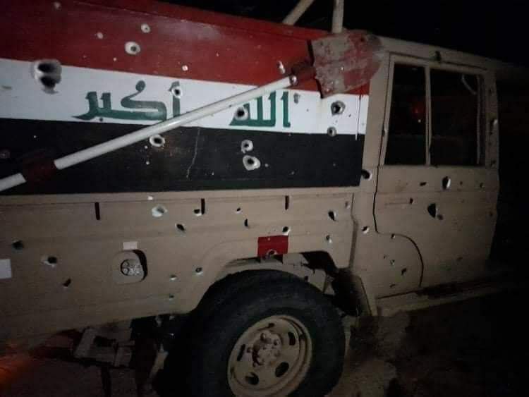 halayr4's tweet photo. @herakshaabe تحت كل هذا الرصاص
لم يرف لكم جفن ولم تنسحبوا ولم تخافوا
اي رجال انتم الثبات للشجعان 
🇮🇶الحشد_الشعبي_المقدس 🇮🇶 https://t.co/SjT1KwmjqG