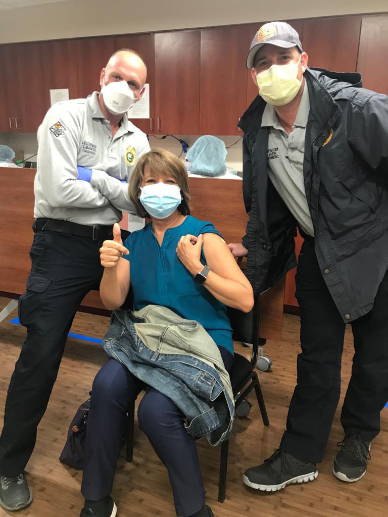 Mom got vaccinated today! 💪🏼  #CovidVaccine