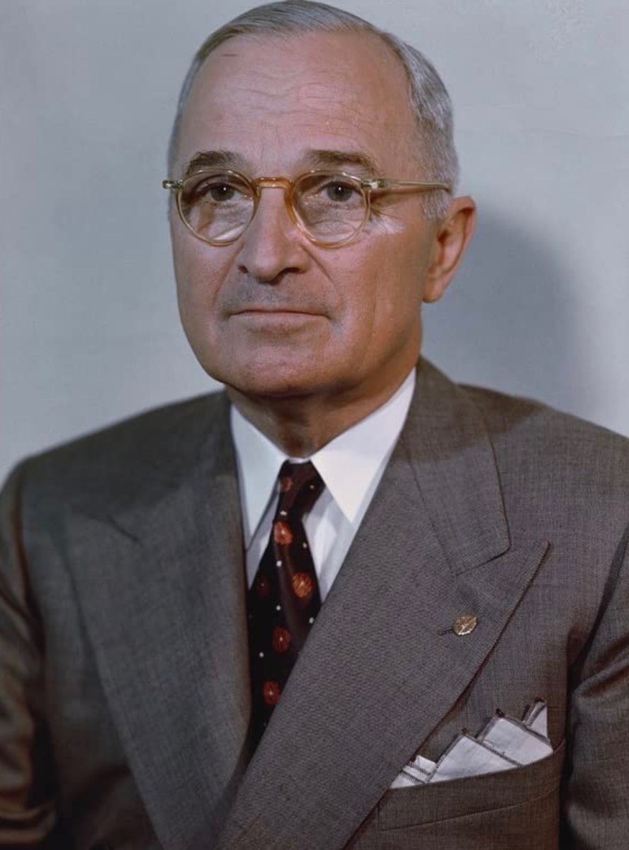 Michael Beschloss (@BeschlossDC) on Twitter photo 2021-01-23 23:10:27 Josh Hawley occupies the U.S. Senate seat from Missouri once held by Harry Truman: Josh Hawley occupies the U.S. Senate seat from Missouri once held by Harry Truman: