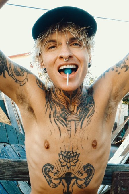 2 pic. Hey hotties! Who do you want to see me work with next? ??? Los Angeles, DM me about and collabs