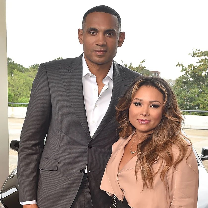 Tamia &amp; Grant been married for 21 years🙌🏾🔥 He even plays piano on her tour sets sometimes 🖤
