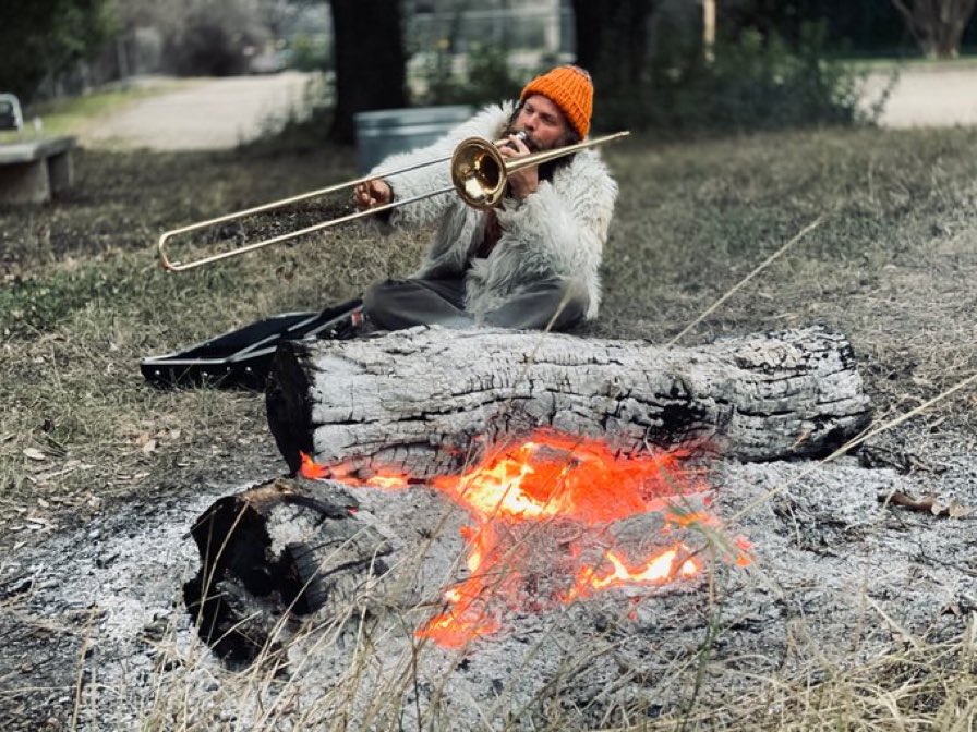 rolling ryot tweet media