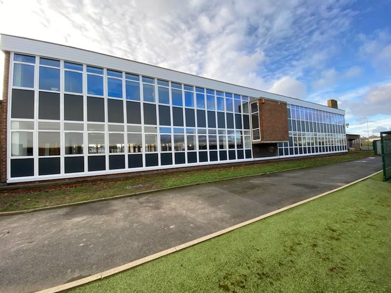 AlimaticAAS's tweet photo. Another quality installation of aluminium windows and doors by Alimatic at a school in #Enfield . Using the @TechnalUK dual frame 75 and Their ST11 door system @CABaluminium  #aluminium #aluminiumwindows #aluminiumdoors https://t.co/jCmb1iwp9w