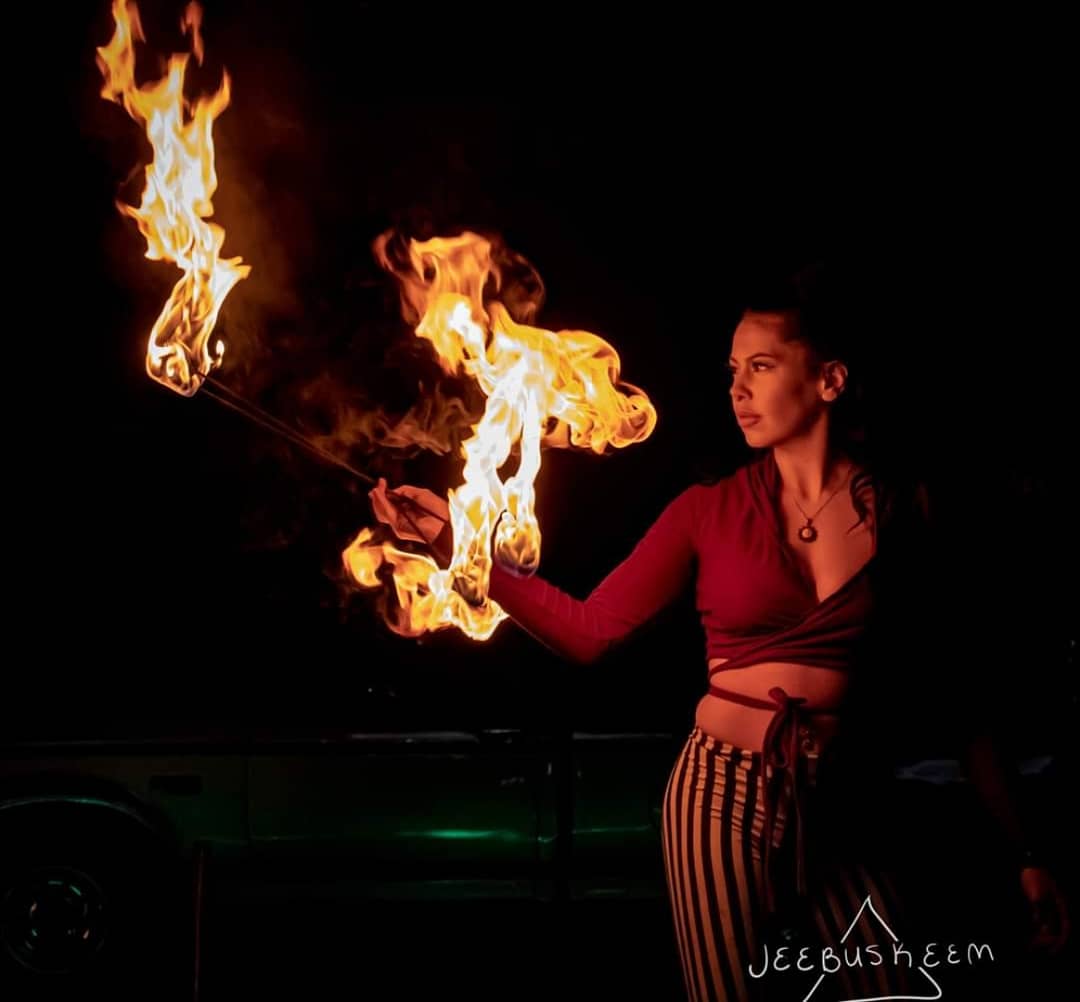iappreci8urbutt's tweet photo. Photos from last weekend that I'm p happy with πβ€οΈ
#firephotography #flowarts #fireperformance #fireflow #flowartist #photography #flowtography #cannonrebelt7i #rebelt7i https://t.co/ZjAN4CBCwK