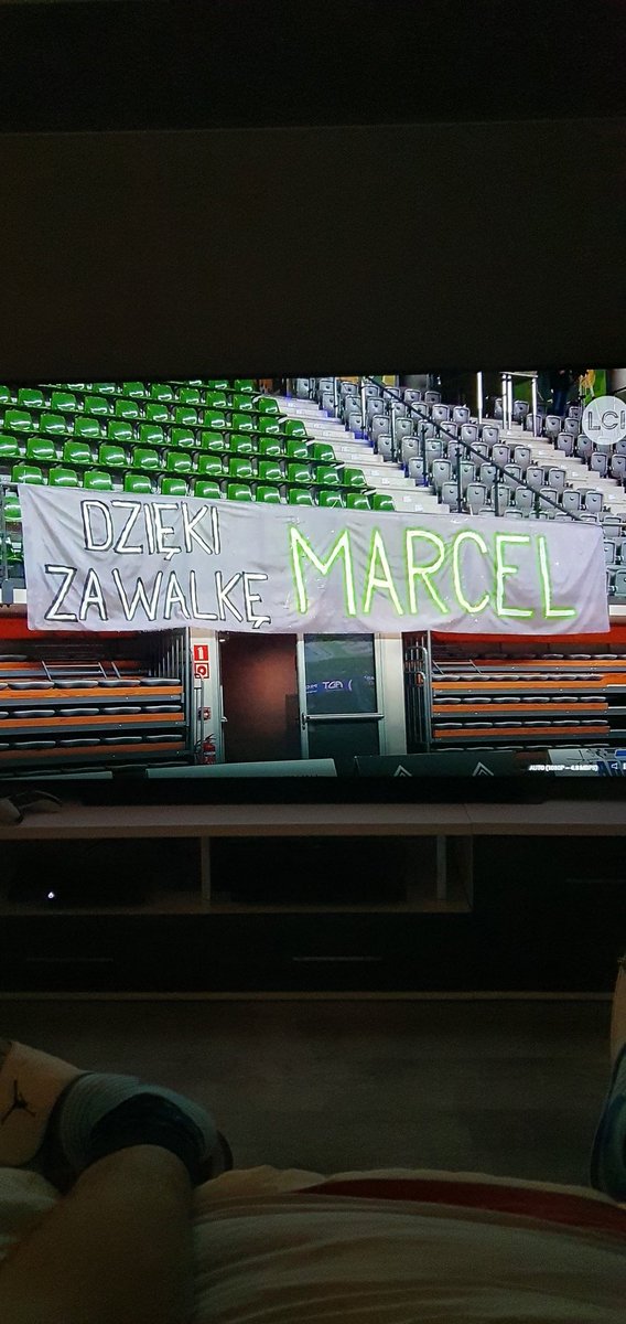 jordanspoko's tweet photo. Dzięki @M_Ponitka 💚🐗💪🏀🏆 #MrDefence #LastGame #Zastal #ZielonaGóra 👏👏👏🙌 https://t.co/20wtUprnmC