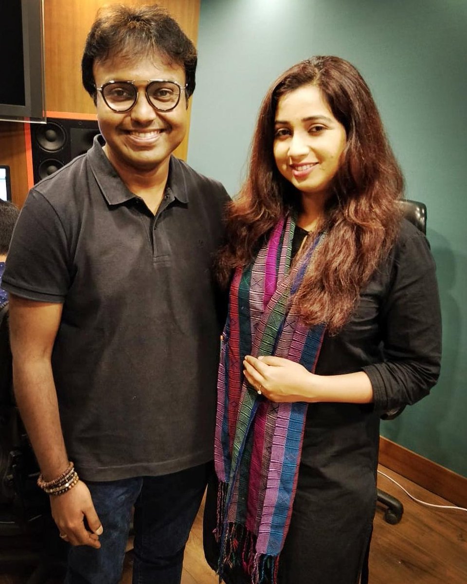 RenushaSG's tweet photo. Happy Birthday @immancomposer Sir π€
Such a Kind Hearted person Ever..!
There are so many Compositions, Hits from you.!
Wishing the Same from you Ahead π
Here is a Hearty Wishes from SGians to you
#hbdimman #Imman#happybirthday #ShreyaGhoshal #SG #sgian #renushreya #sgaddicts https://t.co/HRKho2og8H