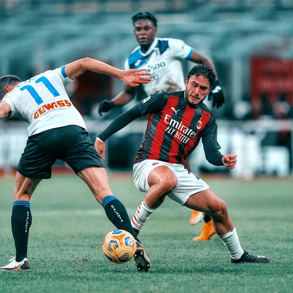 deztramilan's tweet photo. #MilanAtalanta https://t.co/FoJZyONHq4