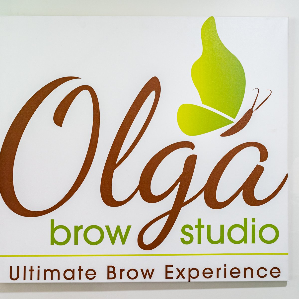 OlgaBrowStudio's tweet photo. We won't lie. Sometimes great brows do happen by accident, but most of the time, they happen by appointment: (480) 725-5056. #olgabrowstudio #ultimatebrowexperience #scottsdalebrows https://t.co/1oVhwVj5hY