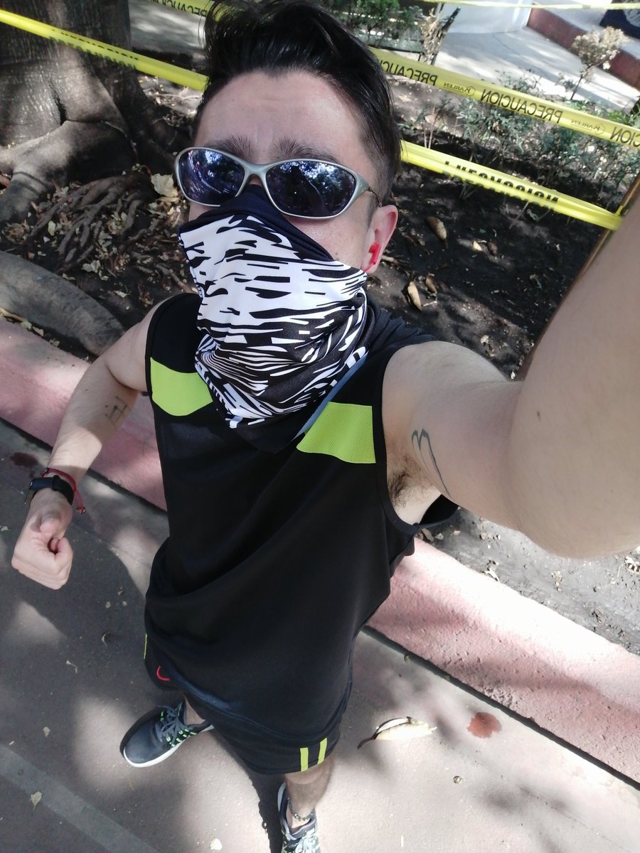 Betomorav's tweet photo. Si fui a correr, que rico es correr.
#runner #runnerboy https://t.co/1hzz1AsrNN