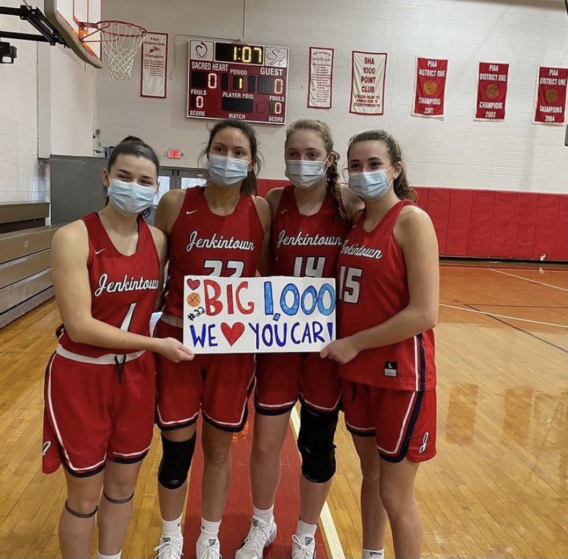 MAMagic2027's tweet photo. Congrats to our 2021 Carly Mulvaney, who scored her 1,000th point today for Jenkintown HS! #MagicProud https://t.co/iJ5xmJALYn