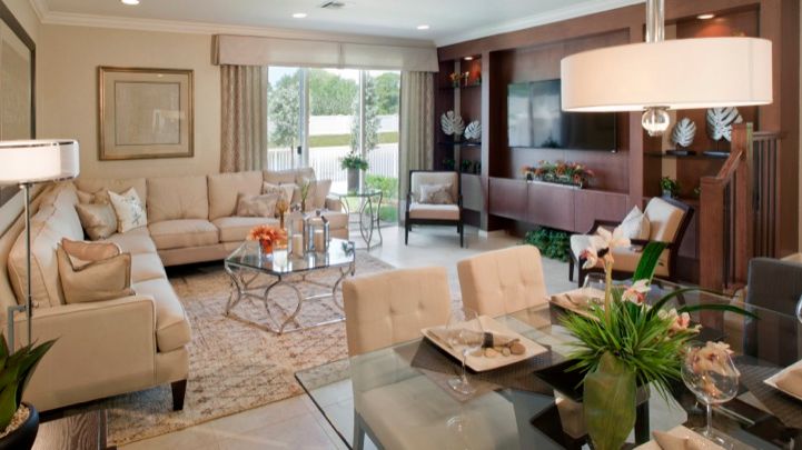 ColonyReserve's tweet image. Our very LAST Banayan model is still available...but won’t be for long! This two-story, designer-decorated home boasts countless #designer features, like granite countertops, #stainlesssteel appliances and elegant furnishings.
bit.ly/3byIBen