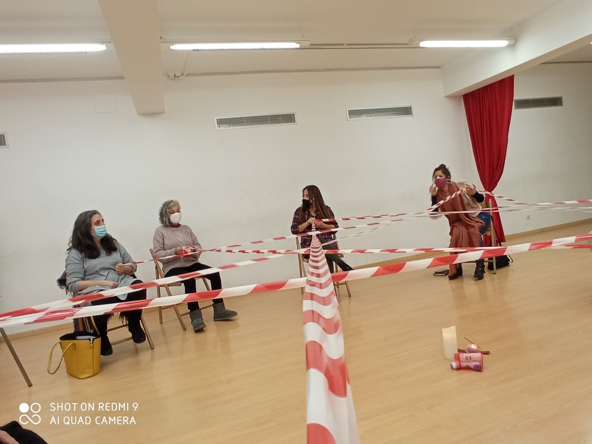 Som del Barri tweet media