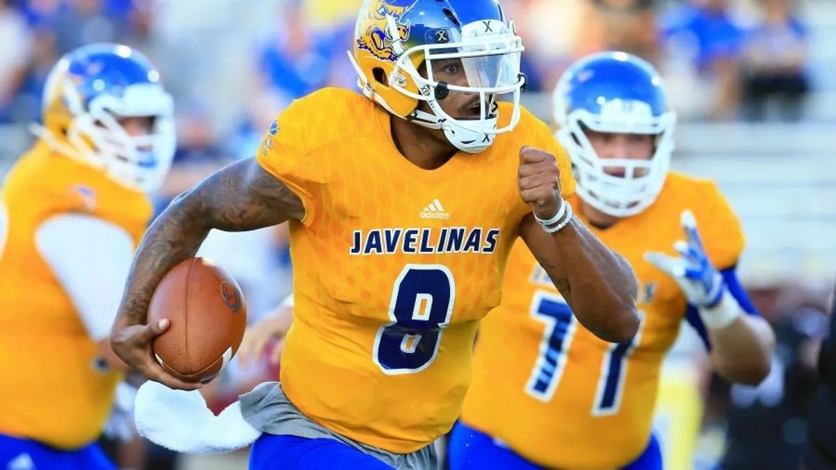 Danny🏝 tweet media