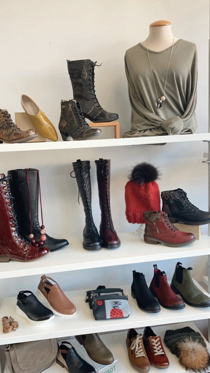 greatstrideslb's tweet photo. S A L E continues #YQL shop Tue - Sat 11-5 
-
#shoes #boots #comfort #running #walking #office #casual #wintershoes #warmboots #lethbridge https://t.co/7g7e0In8IA