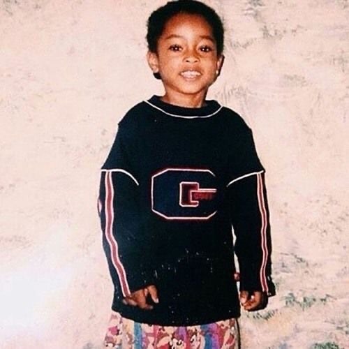 pedestrian's tweet photo. Happy Birthday Jah https://t.co/tnn3IH5lEe