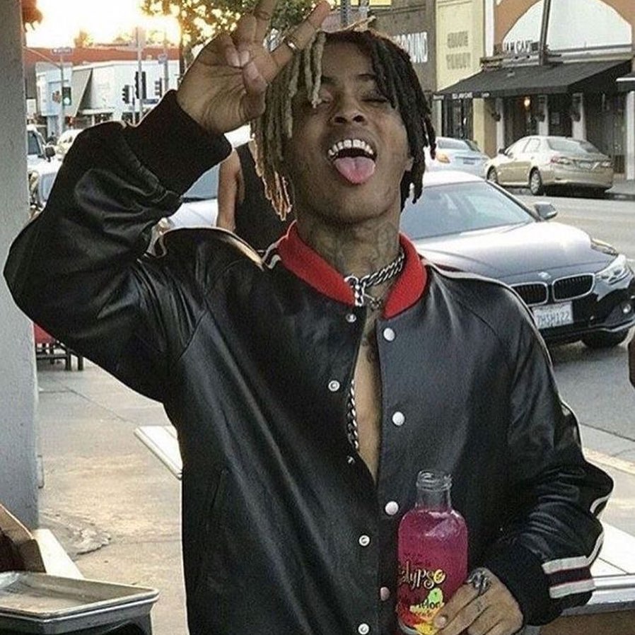 pedestrian's tweet photo. Happy Birthday Jah https://t.co/tnn3IH5lEe