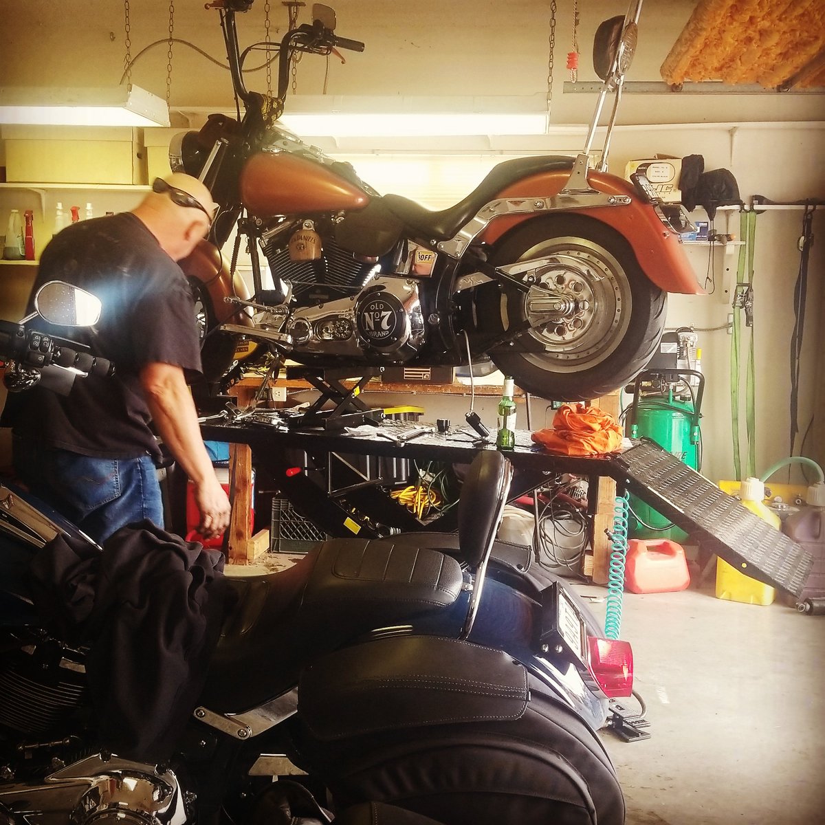 RacenHMC's tweet photo. If we're not riding, we is wrenching.
#bikerlife #ridelife #azlife #harleydavidson #99fty https://t.co/lASdqDRNSK