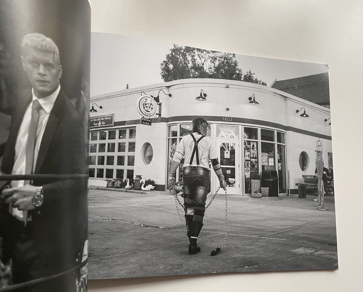 tedandwallys's tweet photo. We are really honored to be featured in a photo in the latest photography book, Pro Wrestling is Art, by the great photographer, Chris Manning, @photosbymanning
Check out his work & support your favorite artists!
#professionalwrestling #midwestphotographer #pwplive #magnumpro https://t.co/CQfnHpch7y