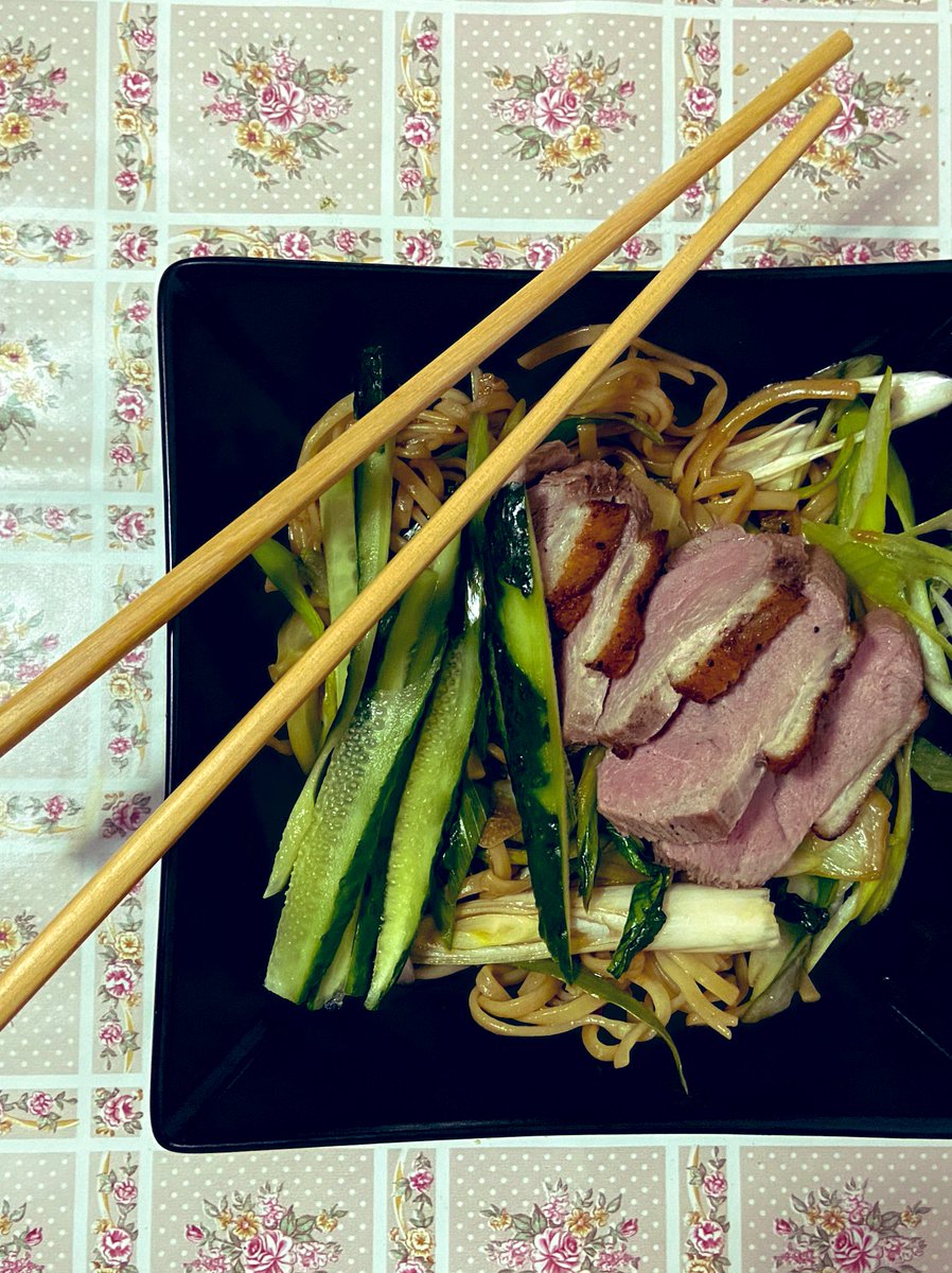 Rai5aB's tweet photo. I can follow a recipe and when I can’t, well I can improvise 😅 https://t.co/S3UhG1IXsF