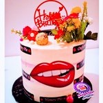 Photo by Glow Cakes N More (@MoreGlow)