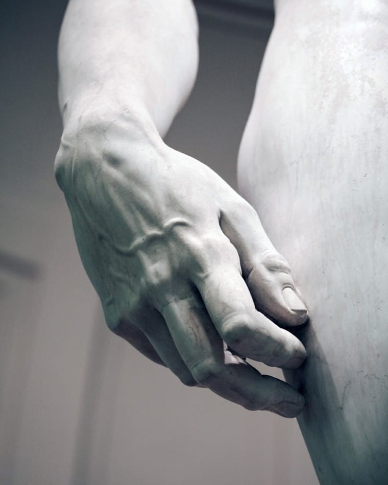 historycoolkids's tweet photo. The extremely detailed right-hand of Michaelangelo's Statue of David. https://t.co/3nSWTqvlZO