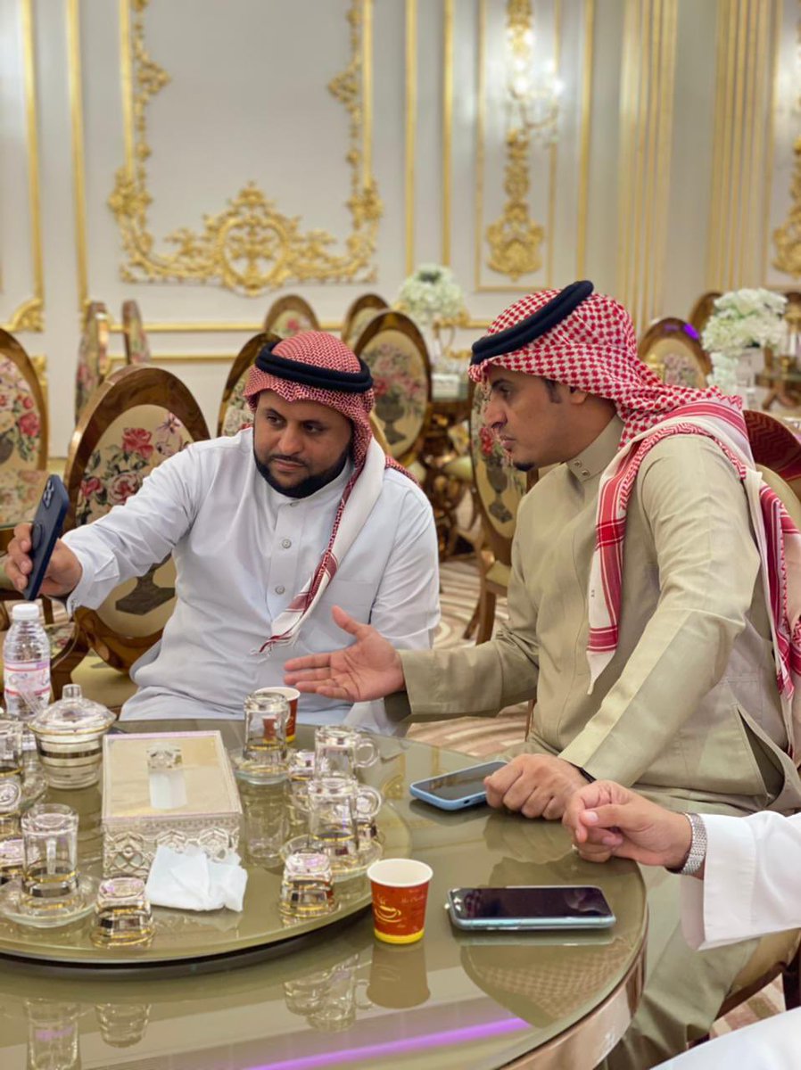 Hany_Alsubhi's tweet photo. على ضوء أحد المناسبات السياحية
في ضيافة عدد من رواد السياحة في المنطقة الغربية بتنسيق منً الاخ المبدع @hamad2229999 

سعدت بالالتقاء بالاعلامي الخلوق 
سلطان اللحياني 
@sultan0018 

دماثة خلق و تواضع و كلام رصين و موزون
مثال يحتذى به في مجال الاعلام ✍🏼

#هاني_الصبحي https://t.co/gwSditMXVz
