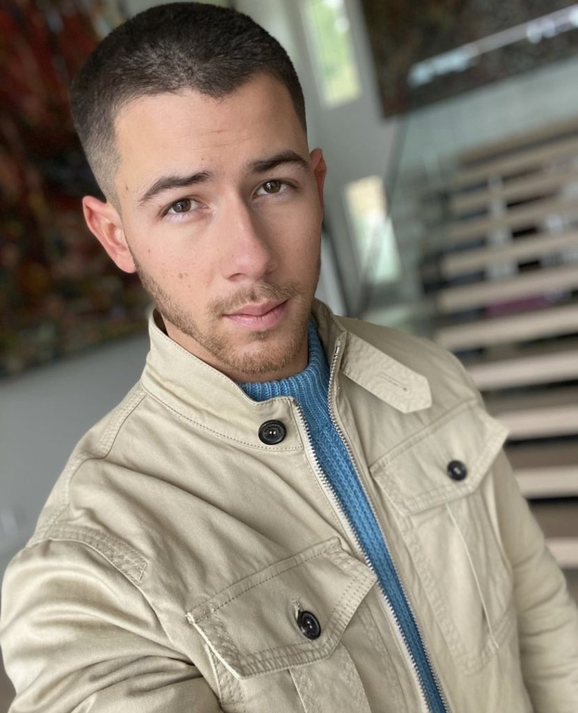 nickjonas's tweet photo. Hi. https://t.co/EgcElTDvmx