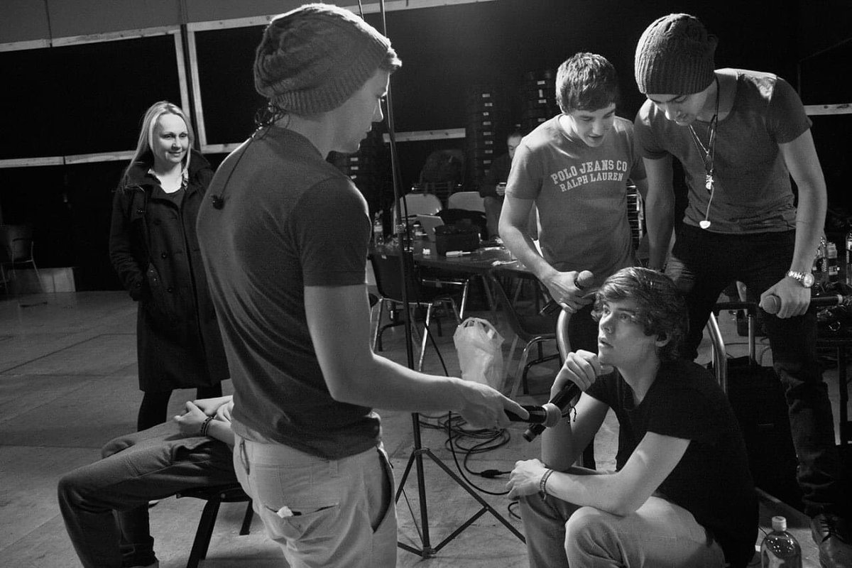 OT5Unseens's tweet image. Photo of Louis Tomlinson, Harry Styles, Zayn Malik and Liam Payne.