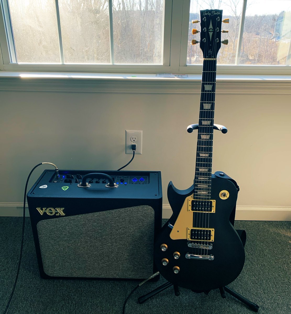 She fucking rips. Killer blend. <a href="/VOXamps/">VOX Amplification</a> #voxamps #harleybenton #lefthanded