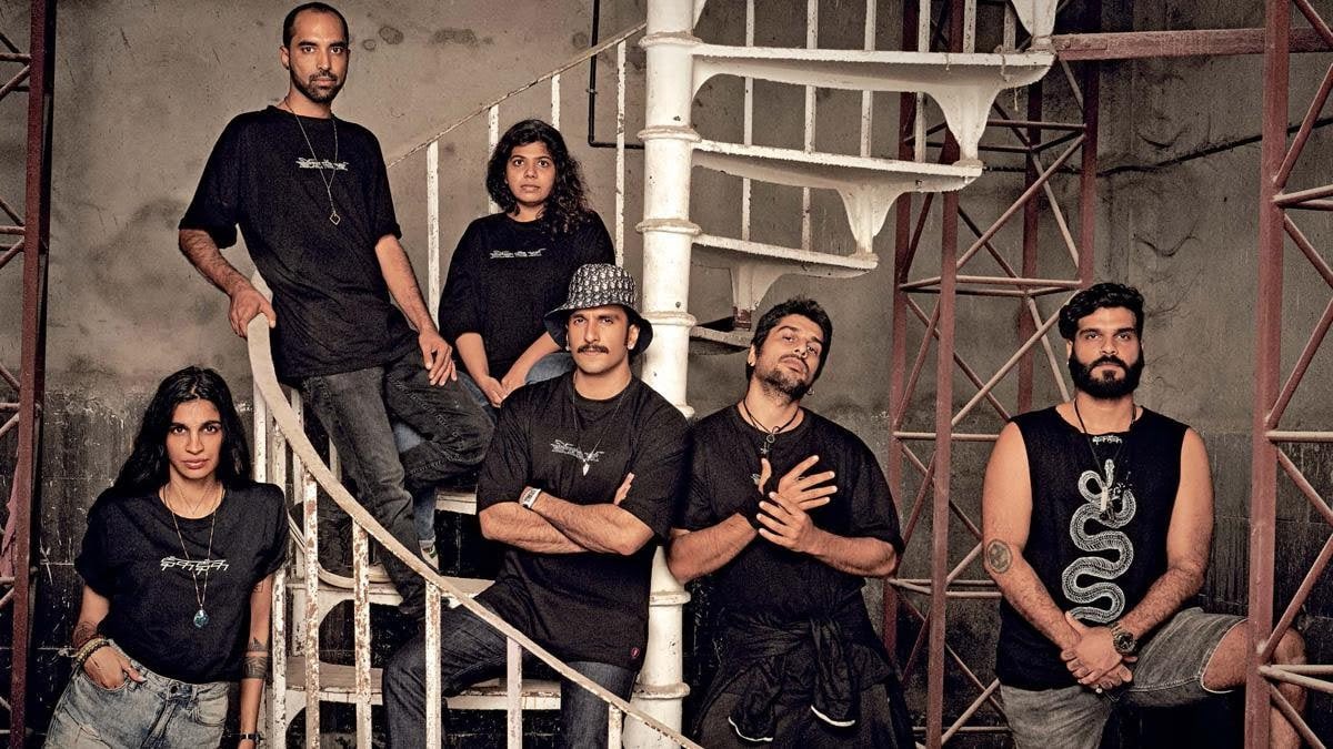 ranveercafe69's tweet photo. Ranveer Singh's hip-hop label, #IncInk wants to change the music we hear and the world we live in - India Today 
https://t.co/8I0zSLtMoo https://t.co/6RZYgRxZPl