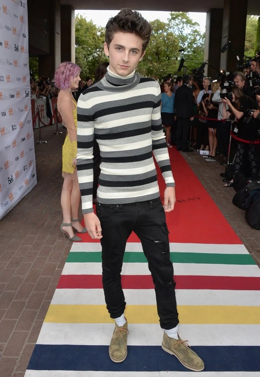 6 September 2014The actor wore a striped jumper with desert boots for the Men, Women & Children premiere during the 2014 Toronto International Film Festival.26 October 2014Timothée chose a classic black suit for the Interstellar Hollywood premiere.
