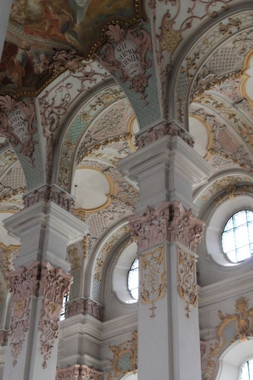 orfeu leticia (@apolobelvedere) on Twitter photo 