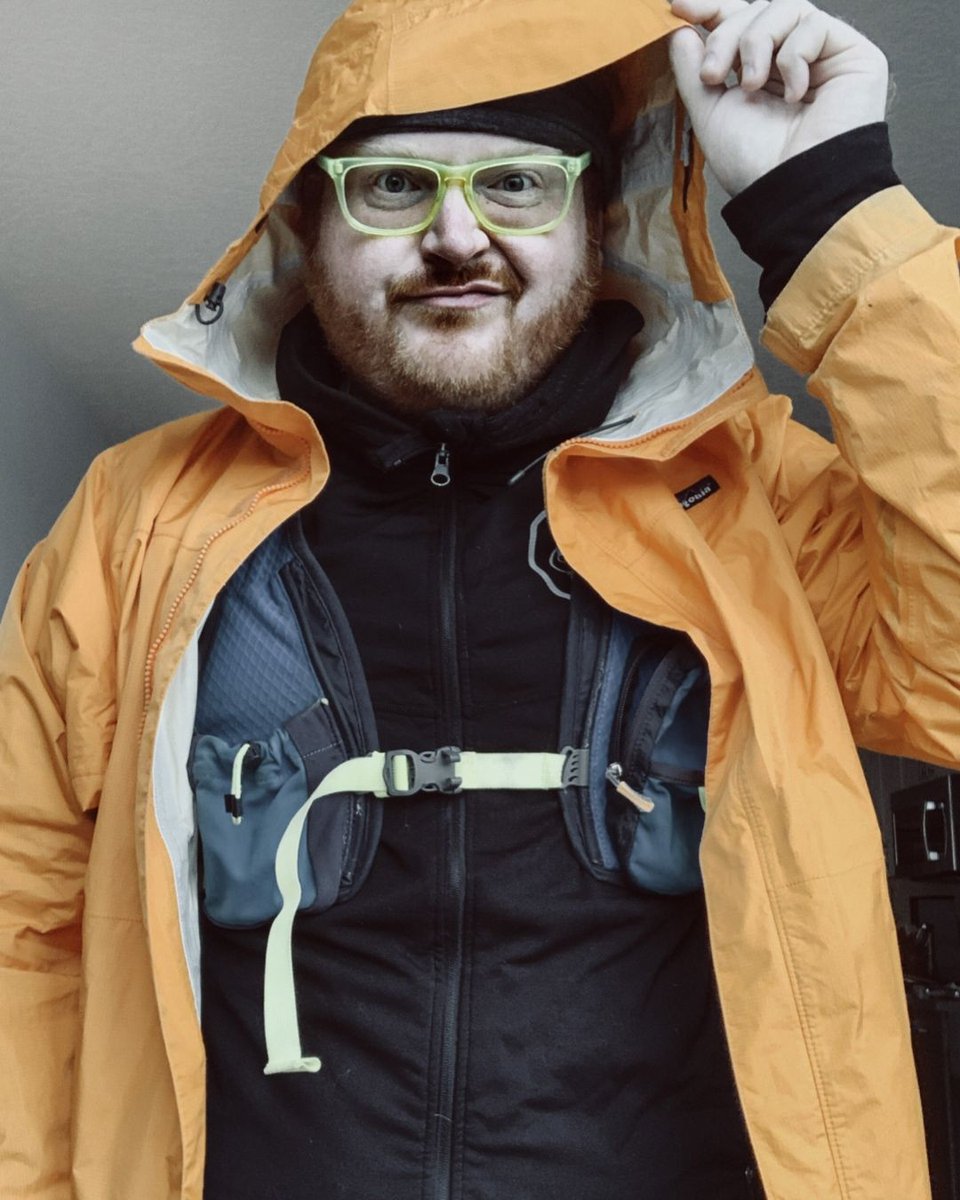 JeffreyBinney's tweet photo. This is my “not in the mood to run 10 miles in freezing rain” lewk.  ....but I bet I’ll survive. 🤣
—————
#trailrunninglife #ultrarunninglife #trailrunning #ultrarunning #runninggear #marathontraining #chubbyrunner #slowrunner #running #fatmanrunning https://t.co/Jm5KfU4h6i